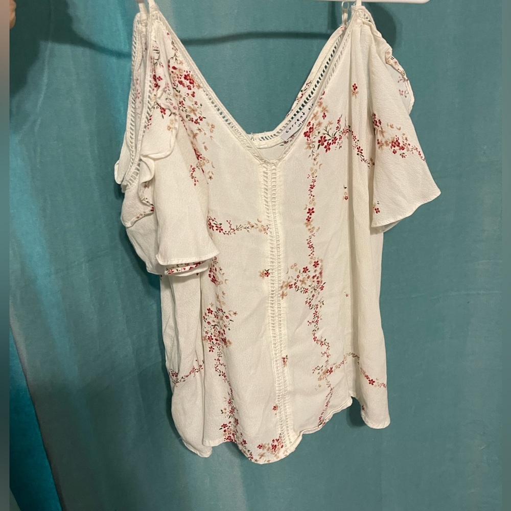 Current Air Floral White Off the Shoulder Top/ Size M